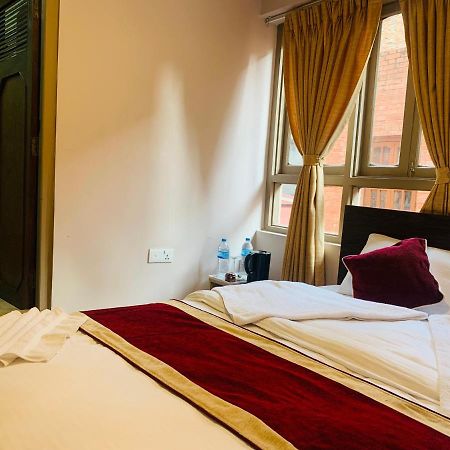 Hotel Central Bhatgoan Eksteriør billede