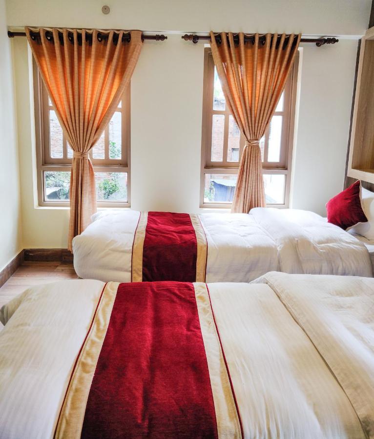 Hotel Central Bhatgoan Eksteriør billede
